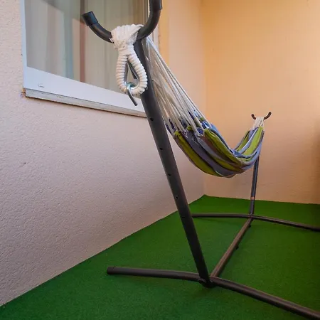 公寓 Schoene 2 Zimmerwohnung Mit Uhd-tv, Grossem Balkon Und Haengematte *