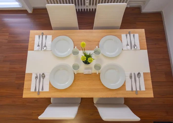 Apartment Schoene 2 Zimmerwohnung Mit Uhd-tv, Grossem Balkon Und Haengematte *